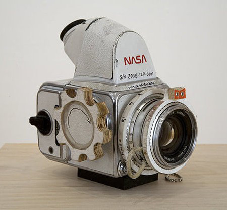 hasselblad moon camera photoded com