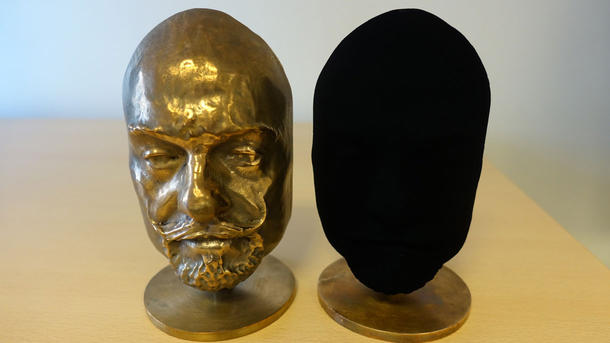 vantablack-skulptur-1.jpgitok9Xv4Xu86