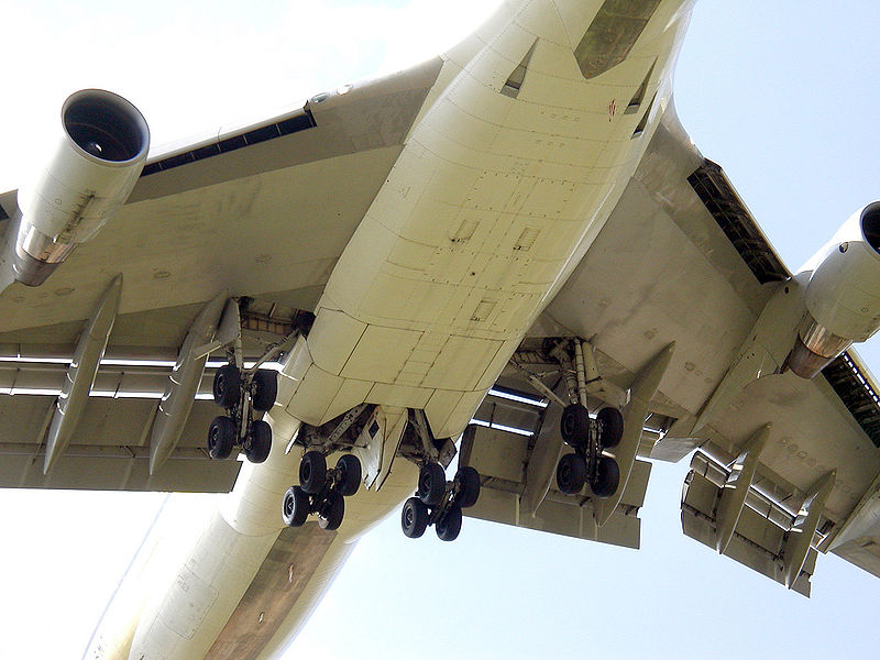 800px Undercarriage.b747.arp