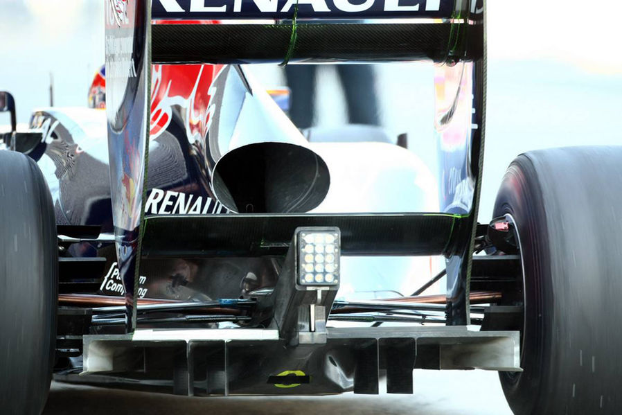 Red-Bull-RB7-Test-2011-19-fotoshowImageN