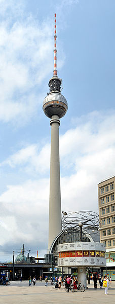 227px-Berlin - Berliner Fernsehturm1