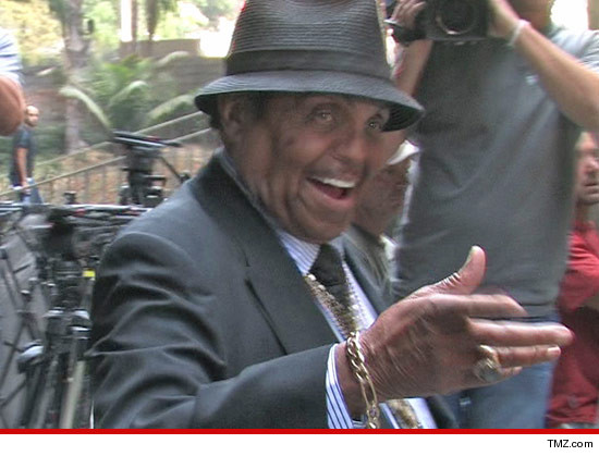 1005-tmz-joe-jackson-3