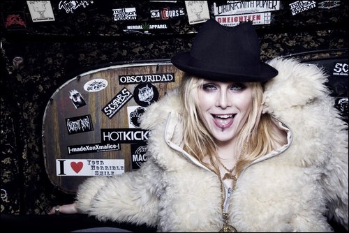 Bilder-Thread otep shamaya mf magazine photo shoot C34