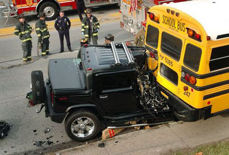 hummer accident