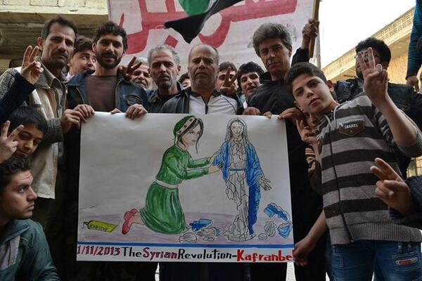 Kafranbel-rC3A9pare-la-statue-de-la-Vier