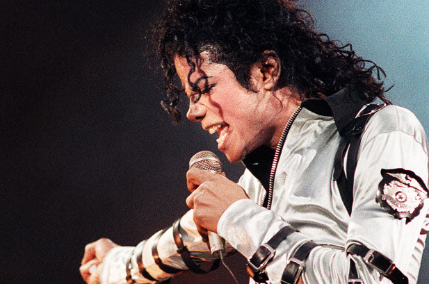 2528869-michael-jackson-617-409