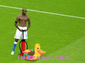 fotomontaggio-balotelli-113-350x262