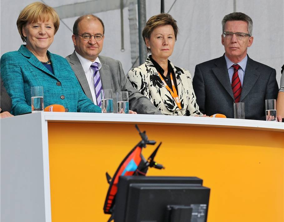 bundeskanzlerin-angela-merkel-cdu-l-beob