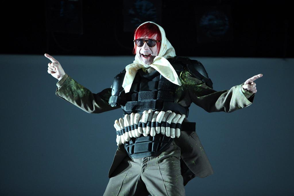 Bilder-Thread 2933920 1 zzdo eskalation theater uwe ro