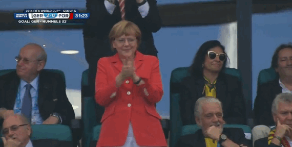 8773528 3 Merkel World Cup clapping