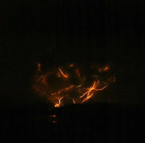 volcanic-lightning-3