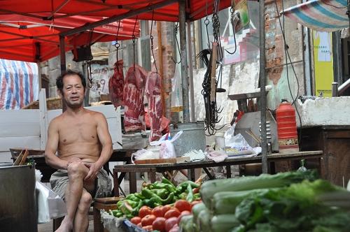 10-09-09-qingdao-markt-fleisch