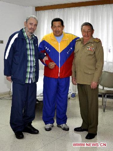 hugo-chavez-fidel-n-raul