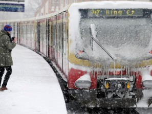 sbahn-schnee-winter 275114d