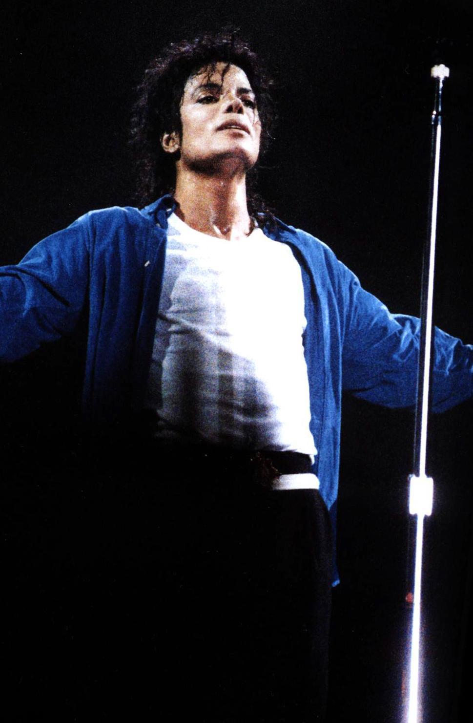 MJ-Bad-World-Tour-michael-jackson-708941