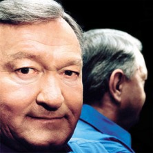 2009-10-erich-von-daeniken-goetterdaemme