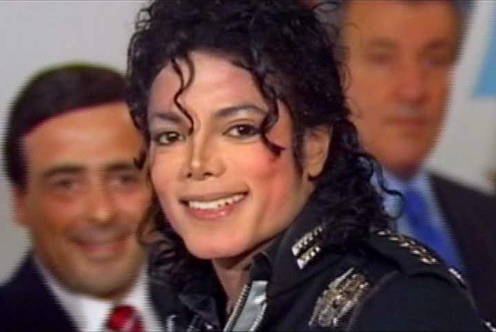 -michael-jackson-25771688-720-482