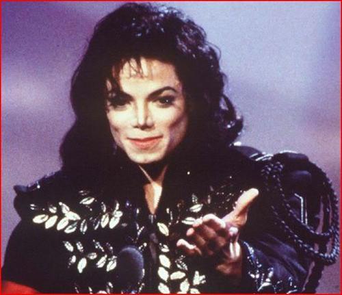 Michael-michael-jackson-19216188-500-431