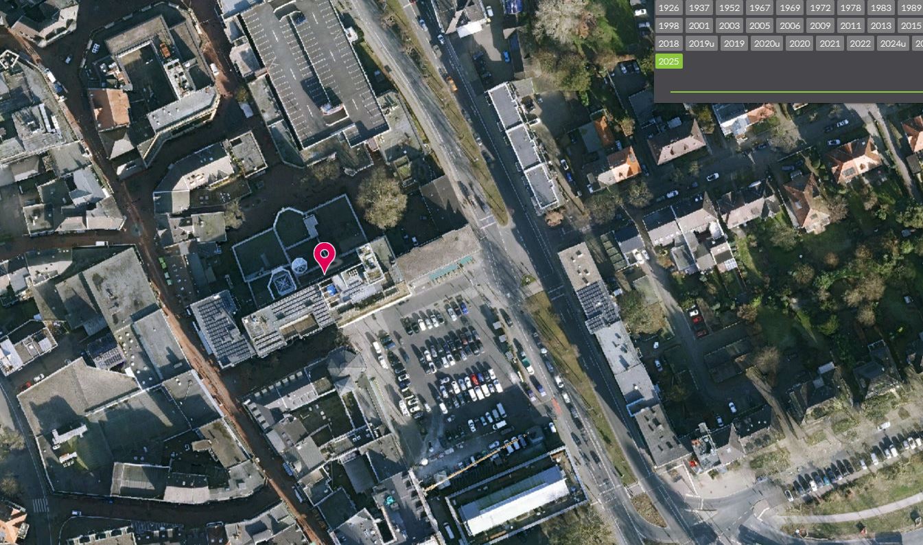 2025-Historische Luftbilder der Stadt Ge