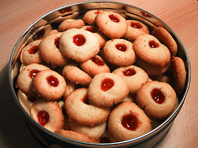 80c2bdaf8338 liebesgruebchen-kekse