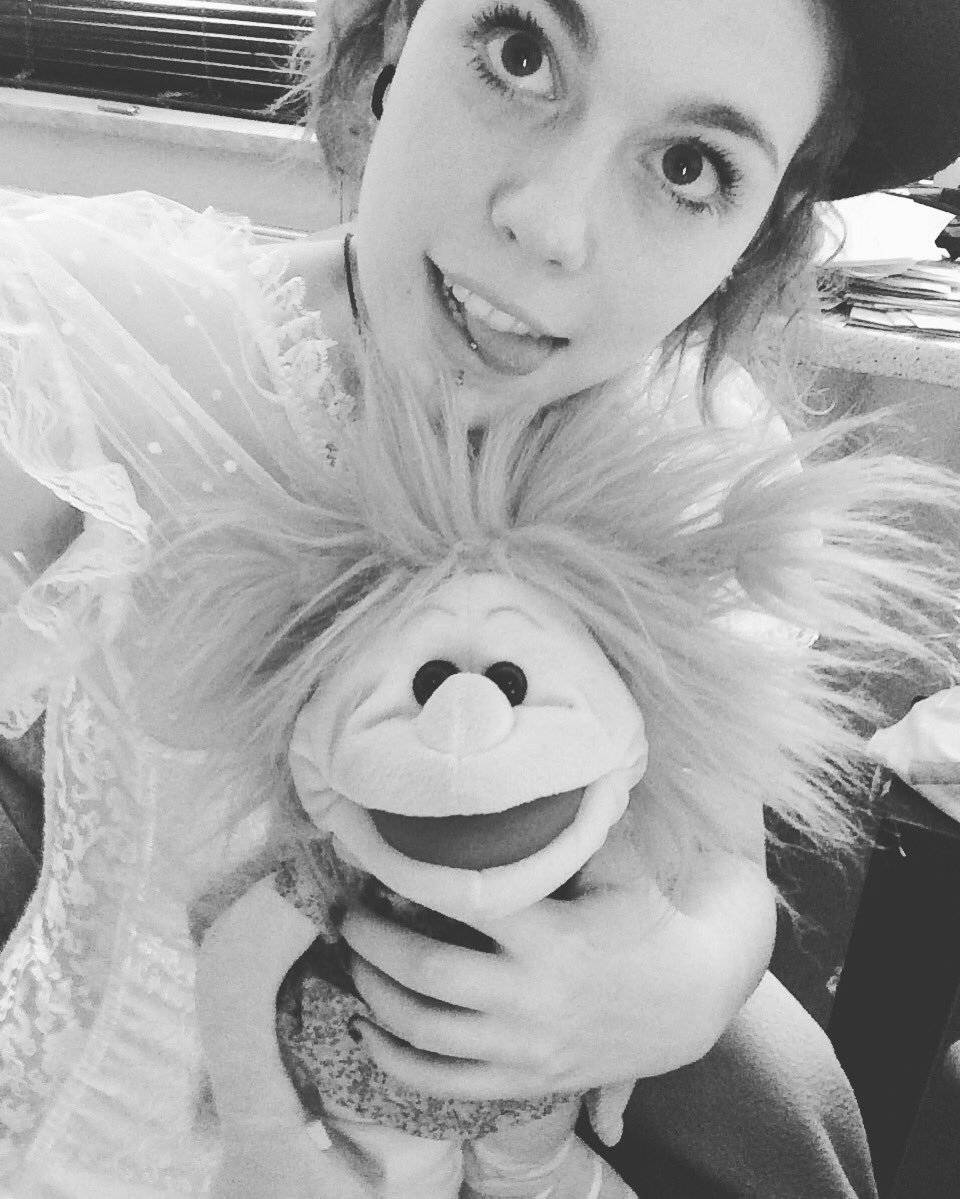 ee992a0be4ab DJXhUdfXkAA1u3s