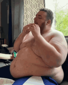 fat-guy-fat-gainer