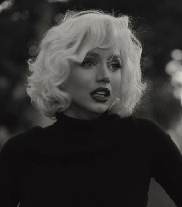 blonde ana - Copy