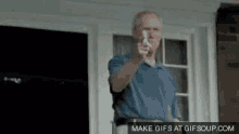 clint-eastwood-finger-gun