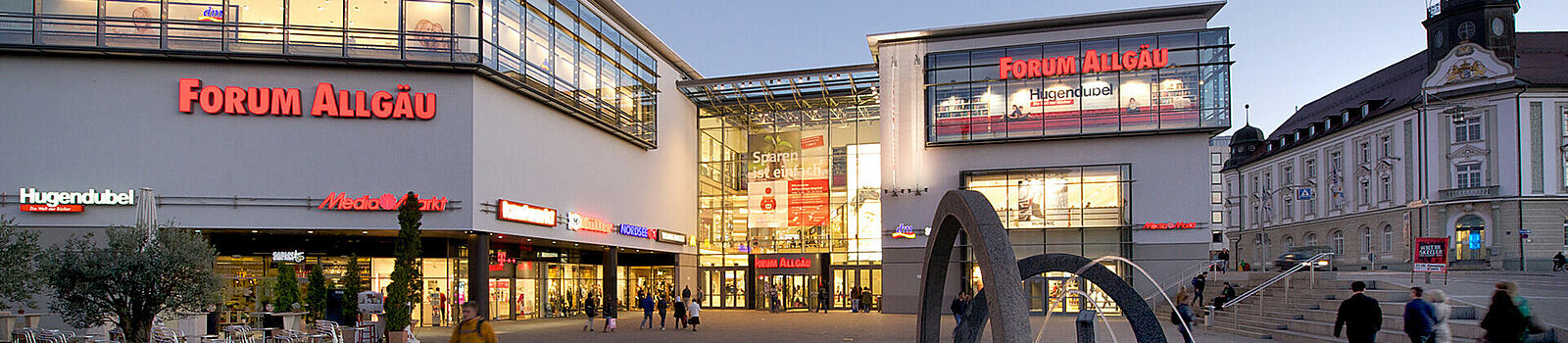 csm ECE-Website-CL-Stage-Small-CENTER-FA