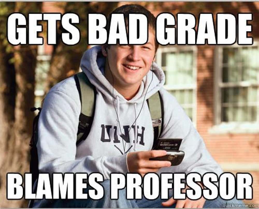 college-freshman-meme-definitely-a-moron