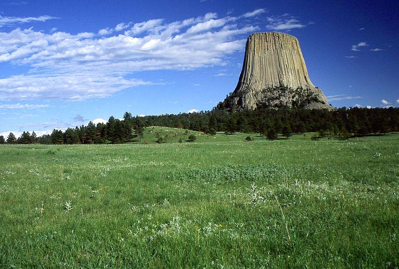 800px-Jeff Fennell - Devils Tower 28by29