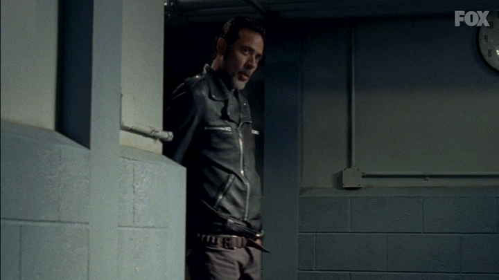 the-walking-dead-gifs-bhACXi