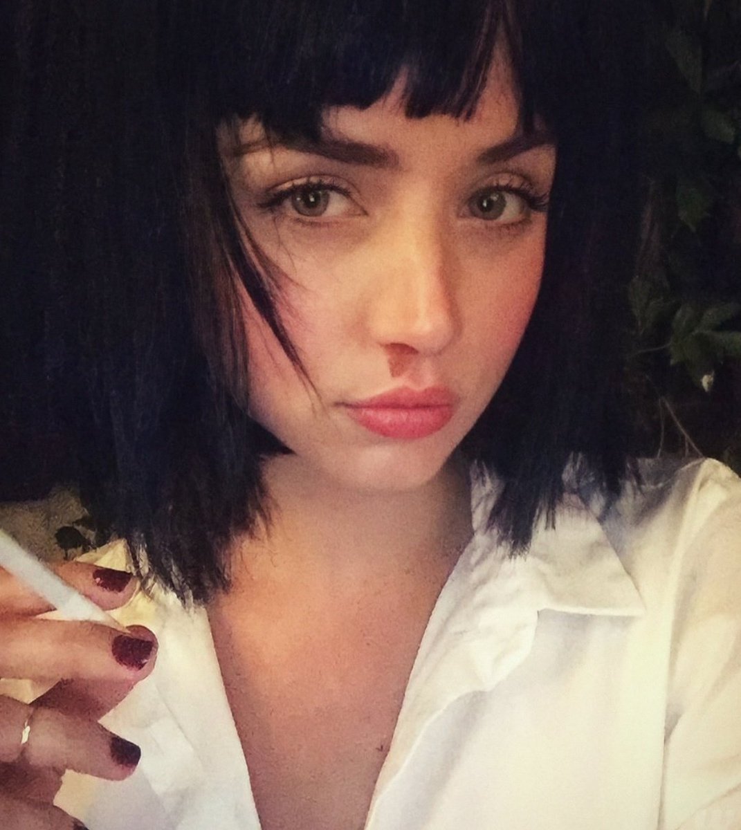 Ana de Armas Mia Wallace - Copy