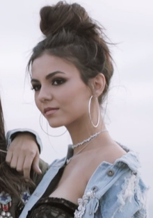 Victoria Justice  Madison Justice croppe