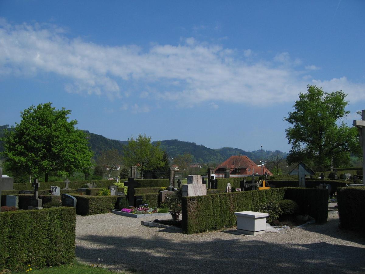 /dateien/97977,1360913501,Friedhof 037