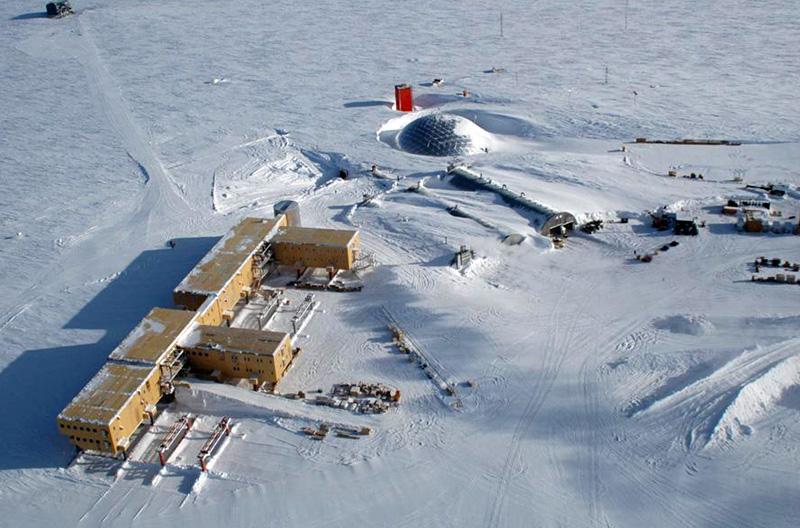 /dateien/gg17714,1235319613,south-pole-station-2004