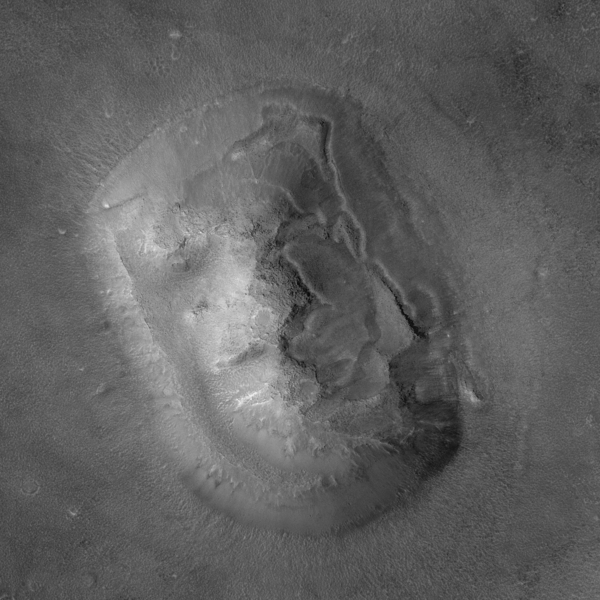 /dateien/gw15676,1281304031,600px-Mars face