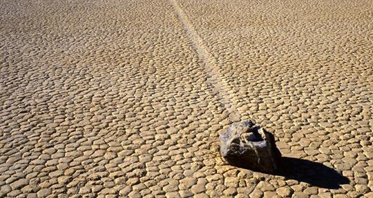 mg59587,1263416088,Weird-History-What-Are-The-Sailing-Stones