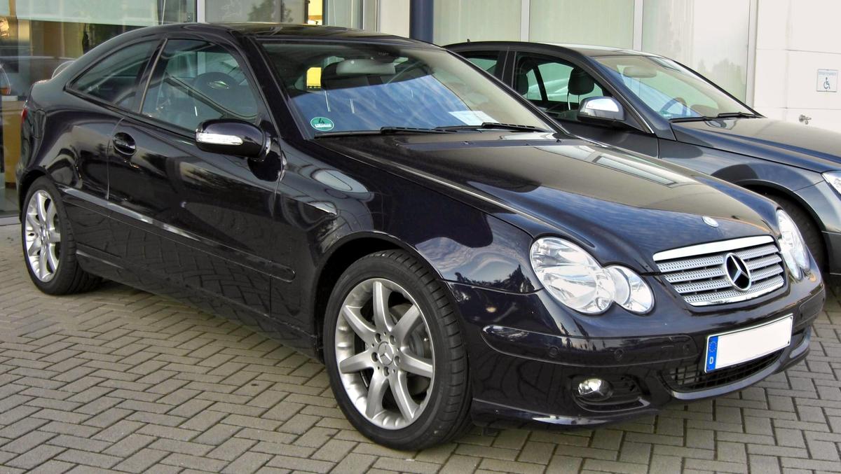 /dateien/mg60776,1293658401,Mercedes C-Klasse Sportcoup front-1