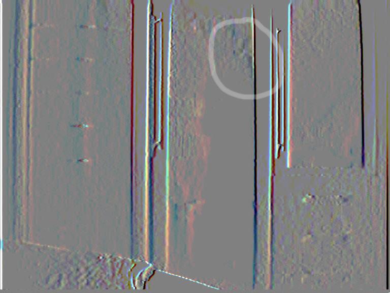 mt27173,1157393963,GesichterRelief