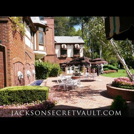 /dateien/np62480,1280434266,katherine jackson house 04 full