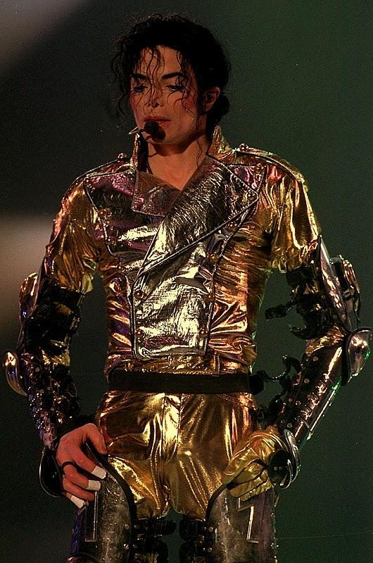 /dateien/np62551,1275762808,michaeljacksongoldpants2838629