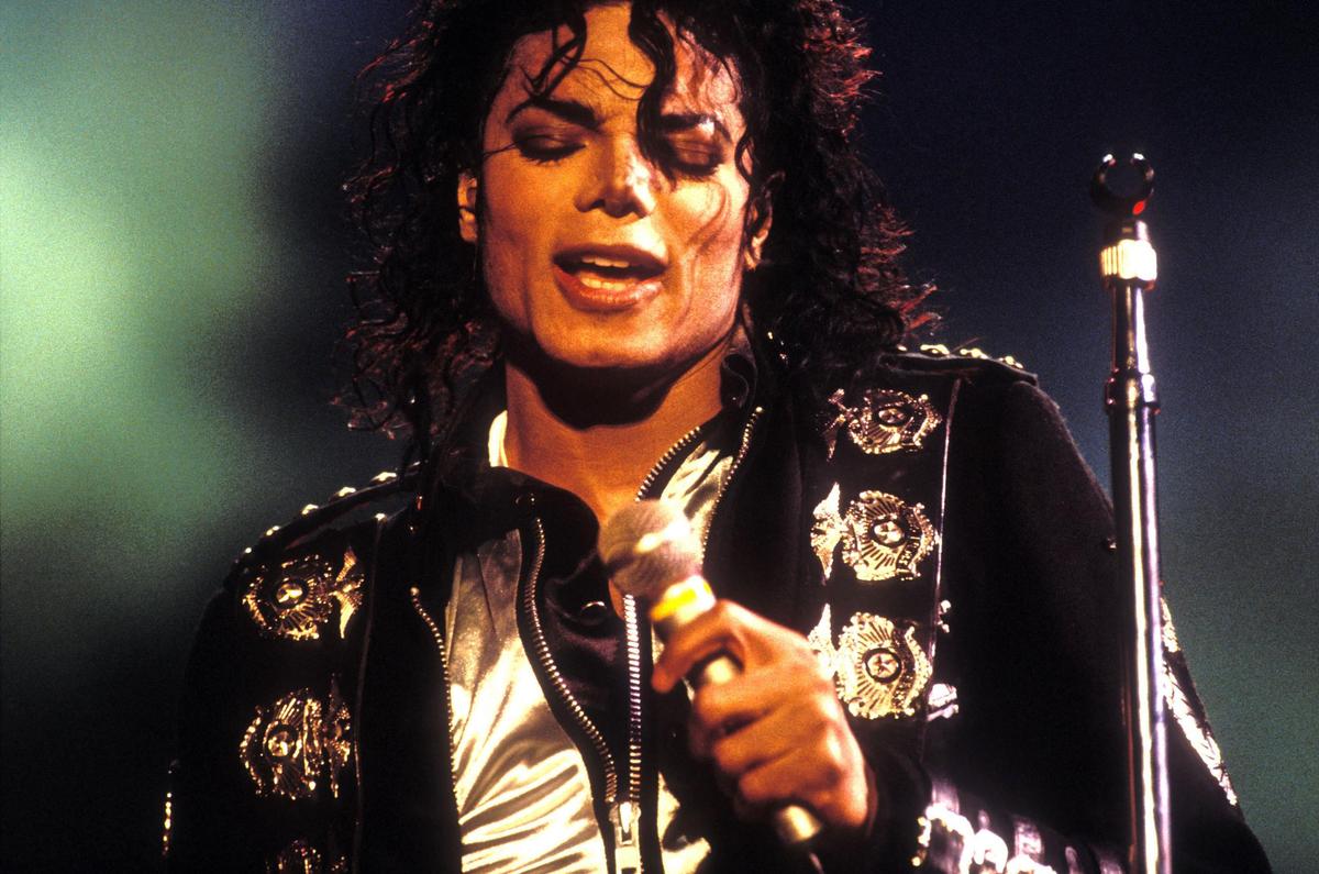 /dateien/np65701,1284218427,Some-HQ-Photos-michael-jackson-15457020-2560-1696