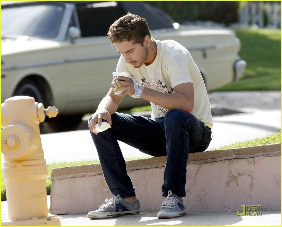 /dateien/np66944,1287575876,Shia-LaBeouf-shia-labeouf-6359411-1222-987