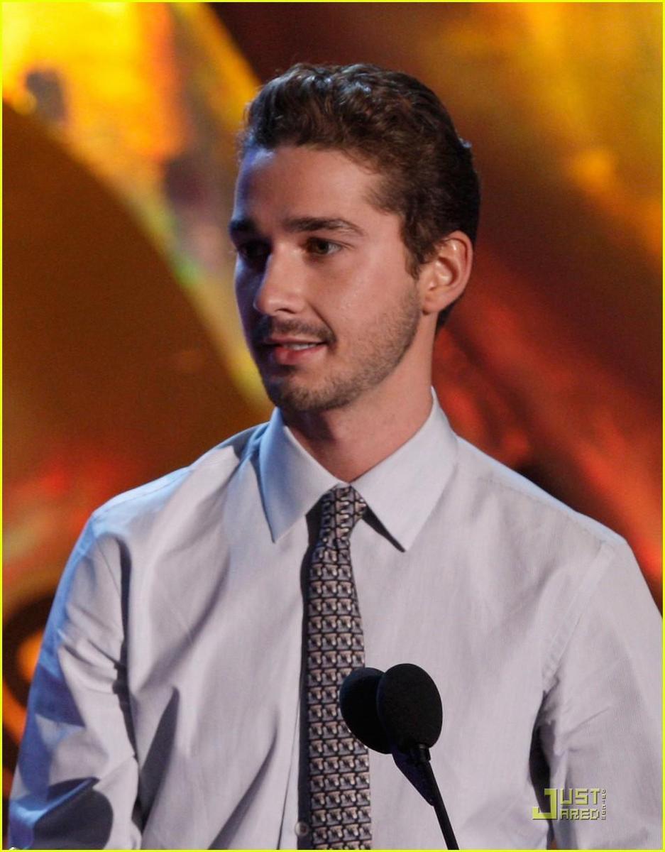 /dateien/np66944,1287779438,shia-labeouf-davidson-mtv-02