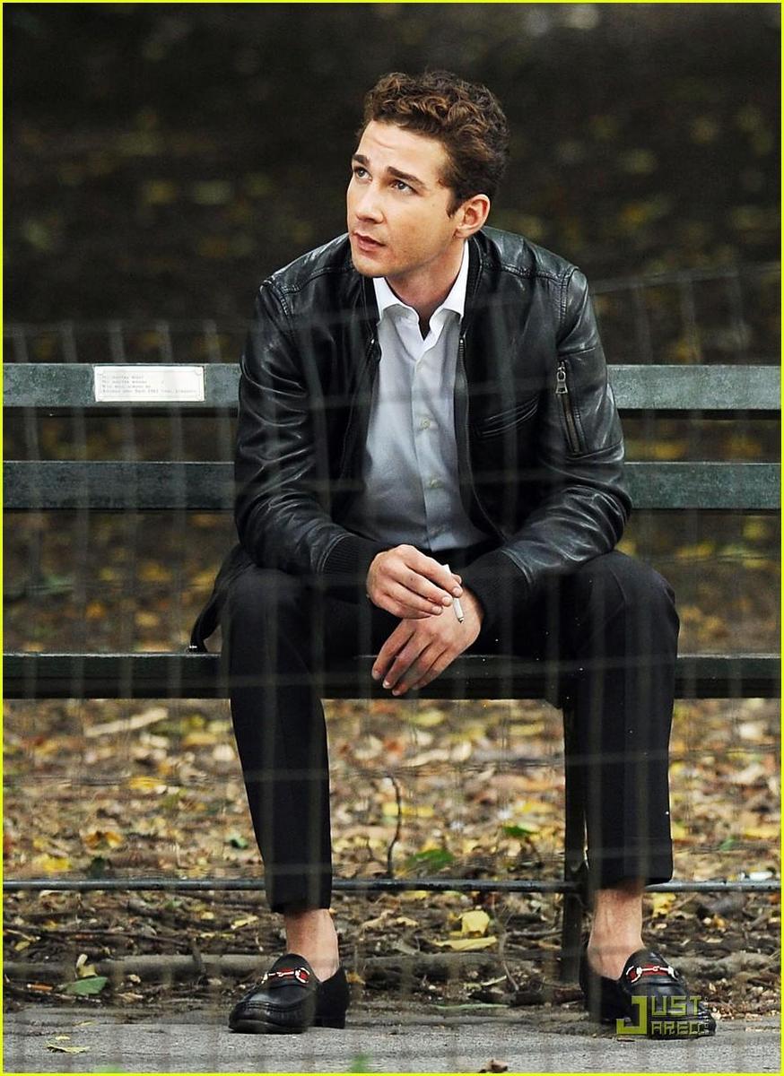 /dateien/np66944,1287914861,shia-labeouf-wall-street-watchful-05