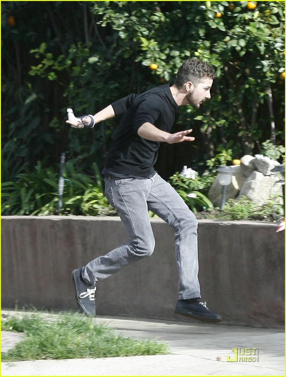 /dateien/np66944,1288541590,shia-labeouf-mad-dash-06