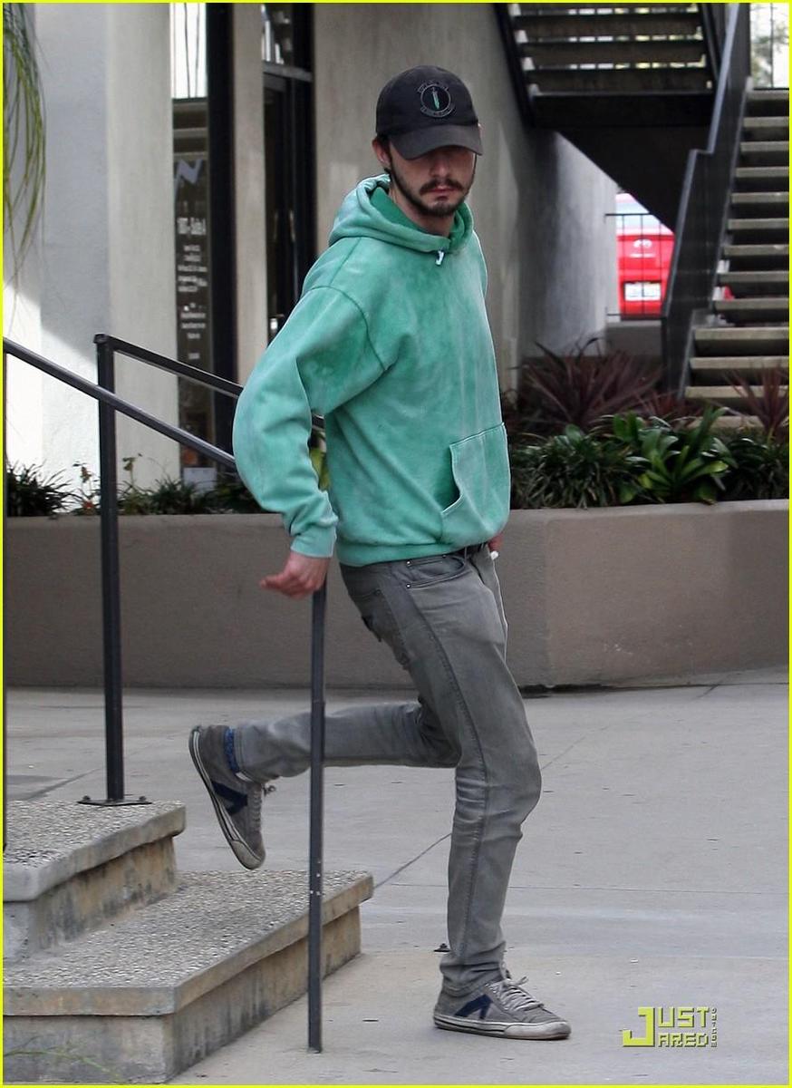 /dateien/np66944,1288634261,shia-labeouf-goes-green-04