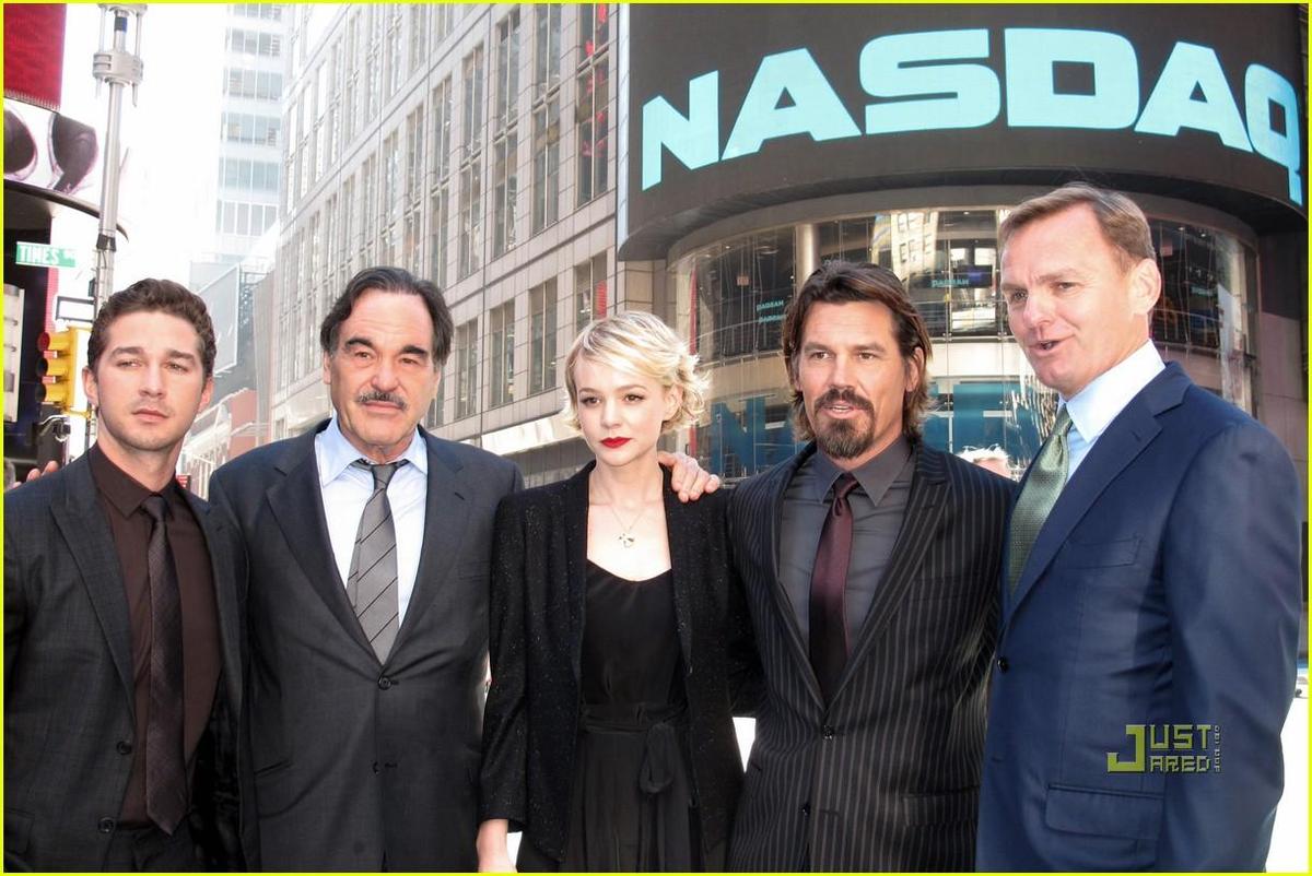 /dateien/np66944,1288721071,carey-mulligan-shia-labeouf-nasdaq-opening-bell-02