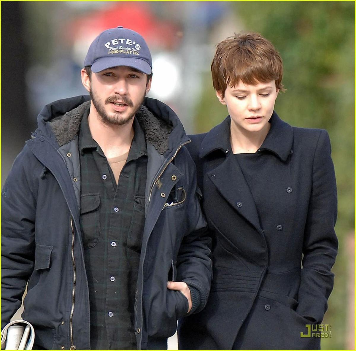 /dateien/np66944,1288728145,shia-labeouf-carey-mulligan-new-years-eve-stroll-08